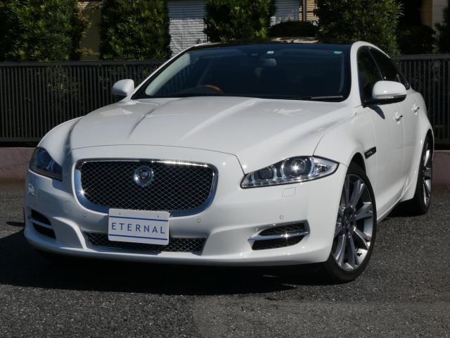 JAGUAR XJ 