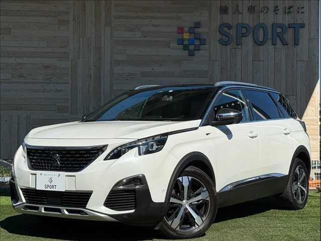 PEUGEOT 5008 