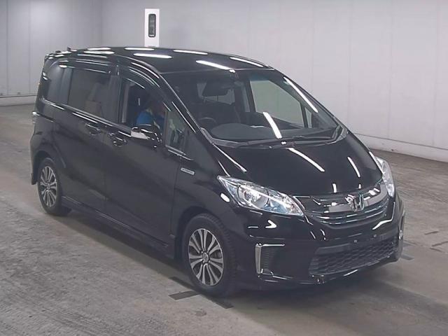 HONDA FREED HYBRID 