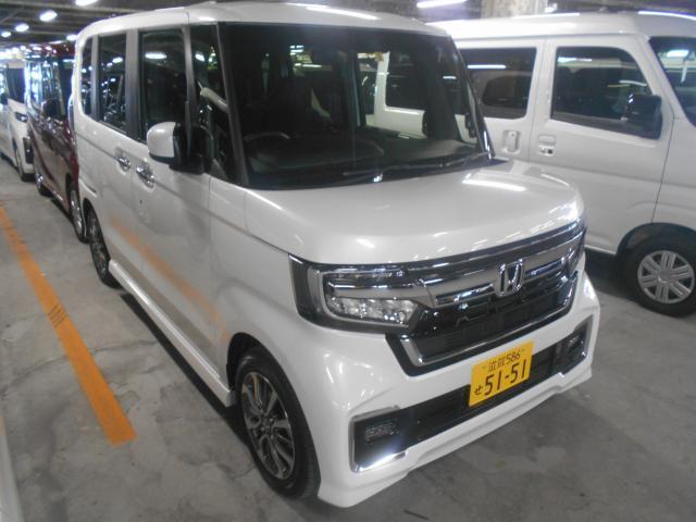 HONDA N-BOX CUSTOM 