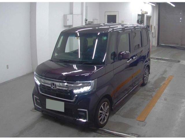 HONDA N-BOX CUSTOM 