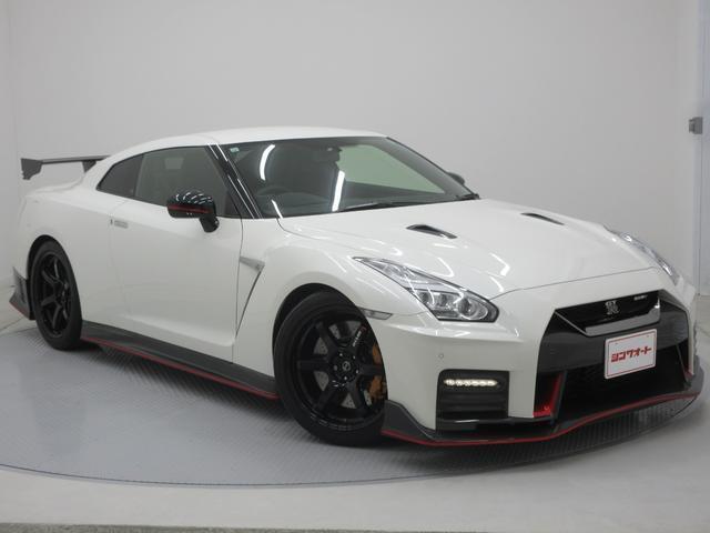 NISSAN GT-R 