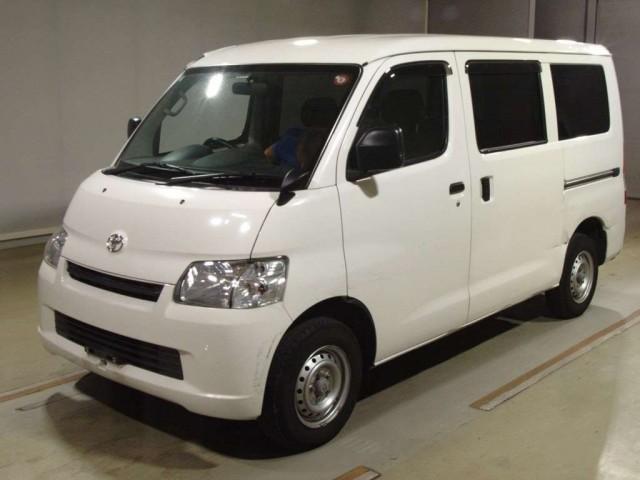 TOYOTA LITEACE VAN 