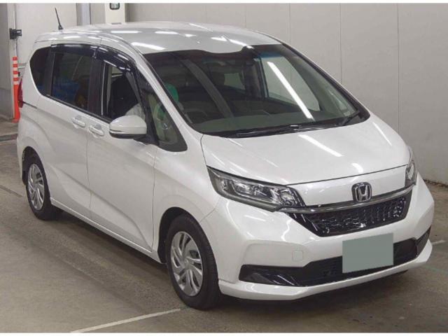 HONDA FREED PLUS 