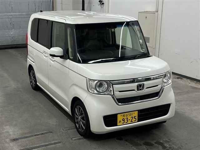 HONDA N-BOX 