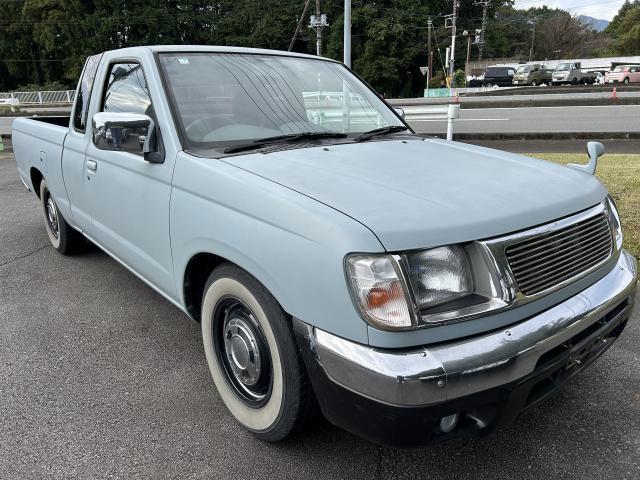 NISSAN DATSUN PICK UP 