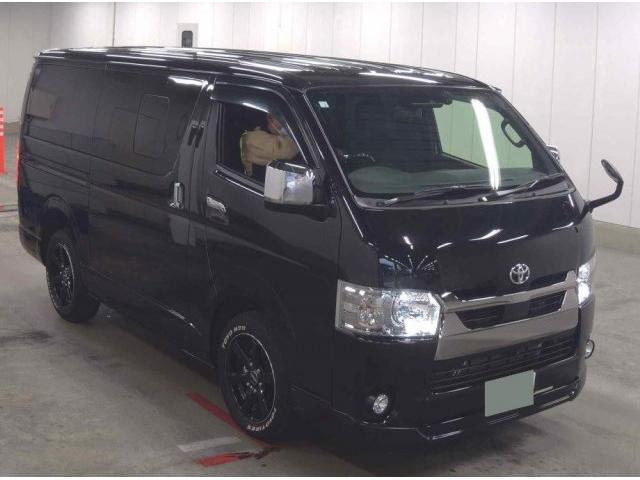 TOYOTA HIACE VAN 