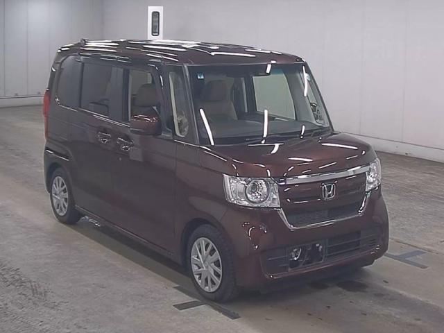 HONDA N-BOX 