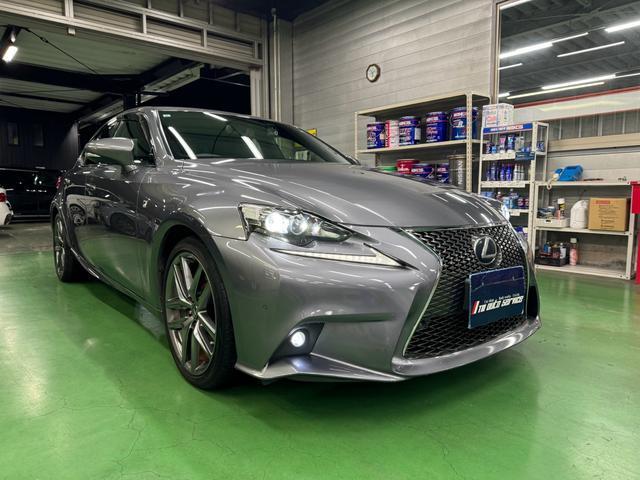 LEXUS IS 