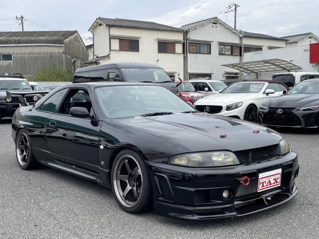 NISSAN SKYLINE 