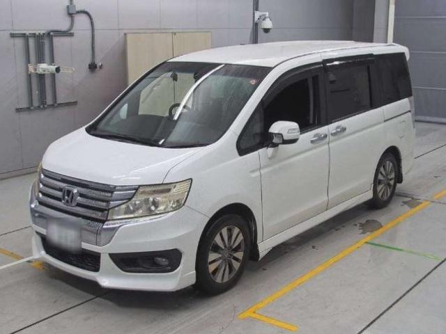 HONDA STEPWAGON SPADA 