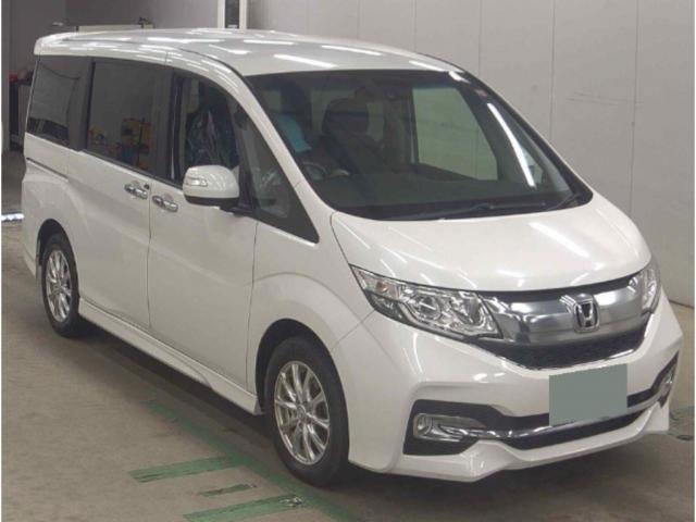 HONDA STEPWAGON SPADA 