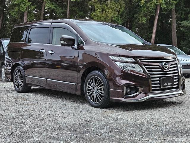 NISSAN ELGRAND 