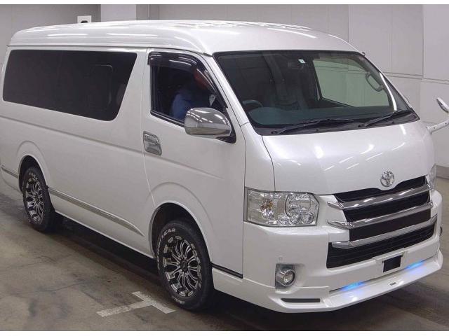 TOYOTA HIACE WAGON 