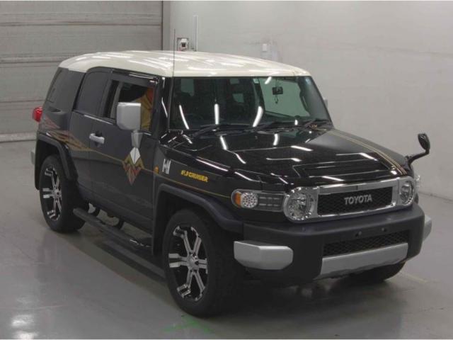 TOYOTA FJ CRUISER 