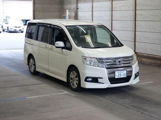 HONDA STEPWAGON SPADA 