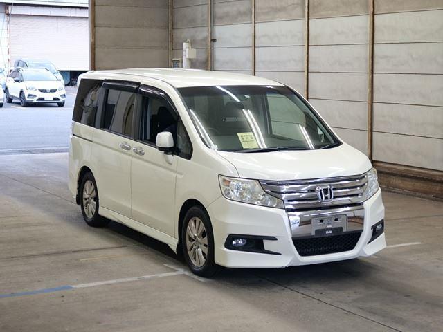 HONDA STEPWAGON SPADA 