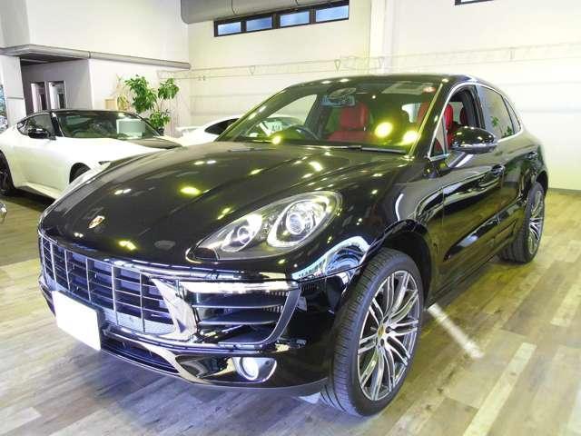 PORSCHE MACAN 