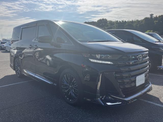 TOYOTA VELLFIRE HYBRID 