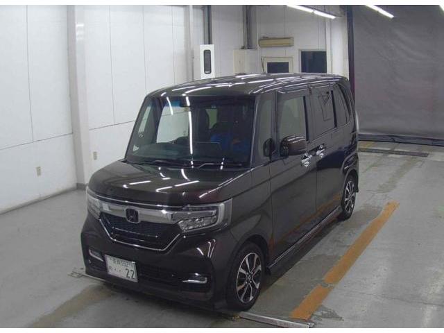 HONDA N-BOX CUSTOM 