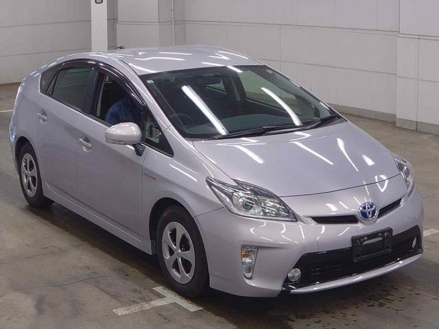 TOYOTA PRIUS 