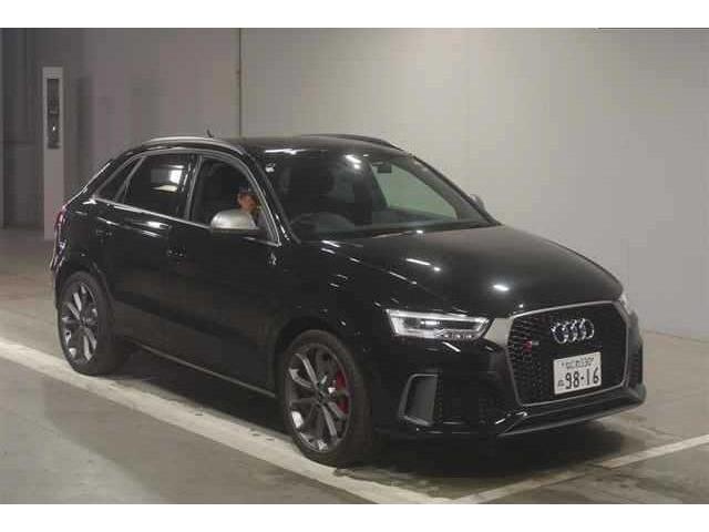 AUDI RS Q3 