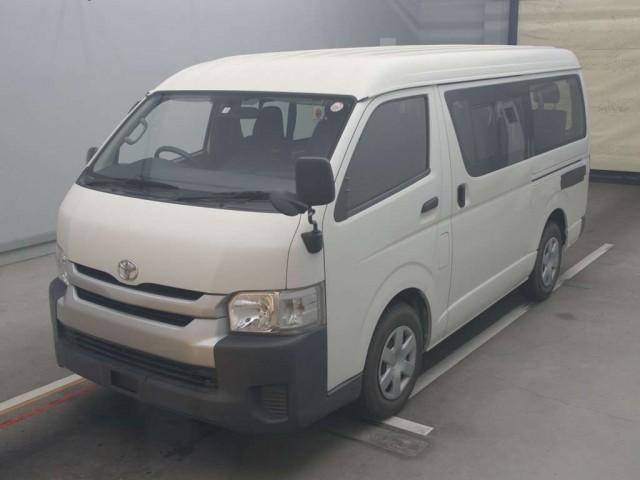 TOYOTA HIACE WAGON 