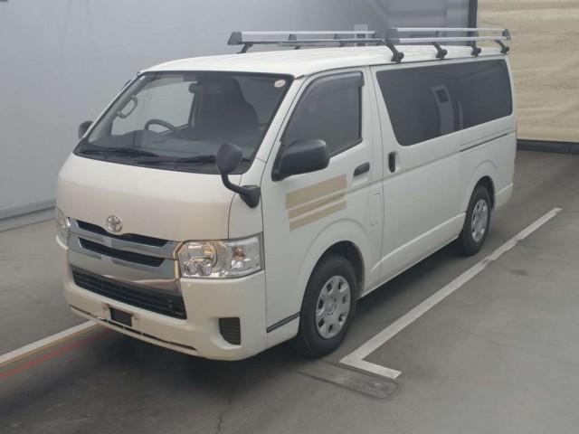 TOYOTA REGIUS ACE VAN 