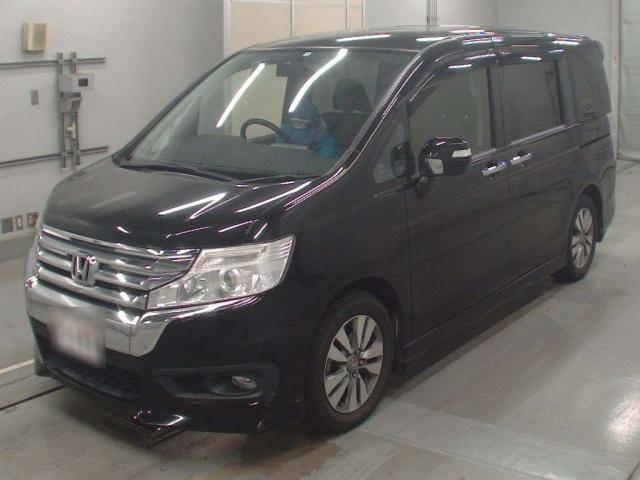 HONDA STEPWAGON SPADA 