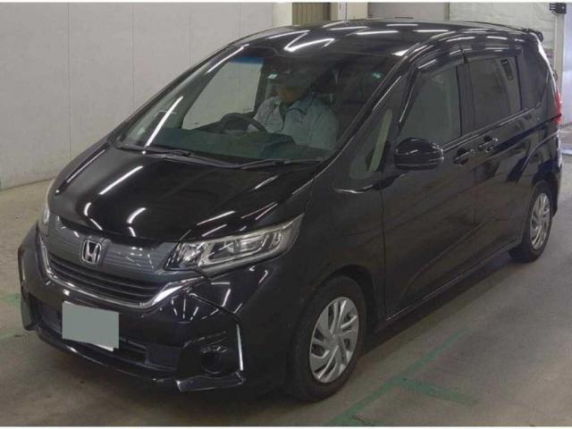 HONDA FREED PLUS 