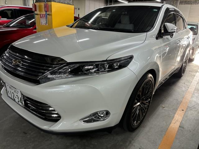 TOYOTA HARRIER 