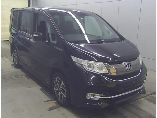 HONDA STEPWAGON SPADA 