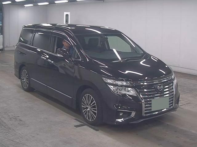 NISSAN ELGRAND 