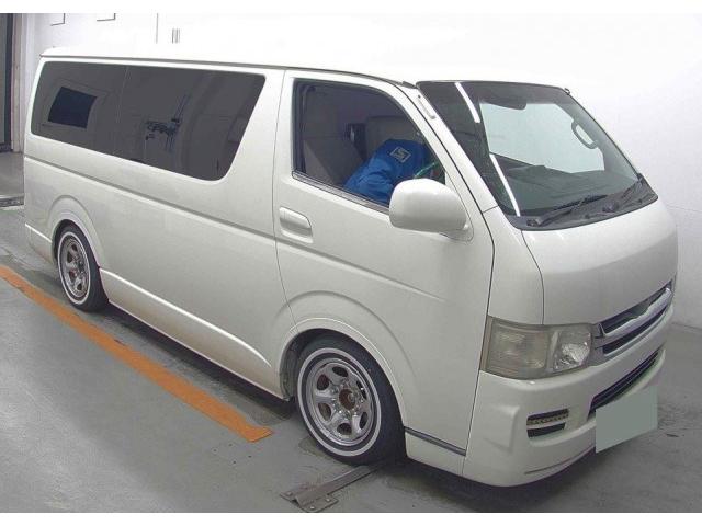 TOYOTA HIACE VAN 