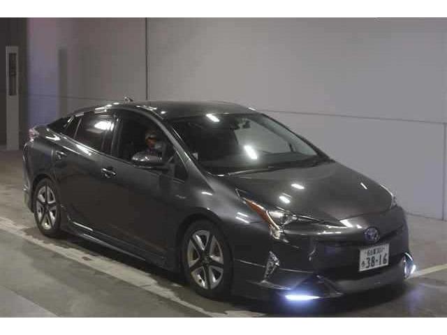 TOYOTA PRIUS 