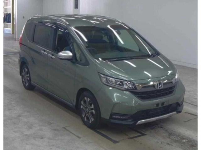 HONDA FREED PLUS 