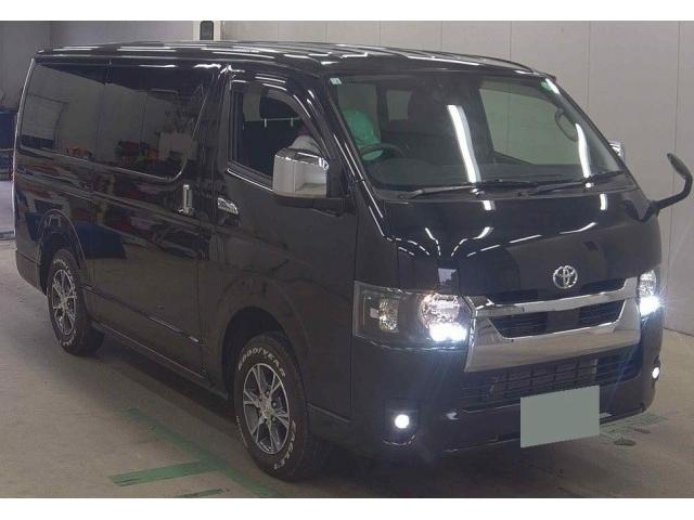 TOYOTA HIACE VAN 