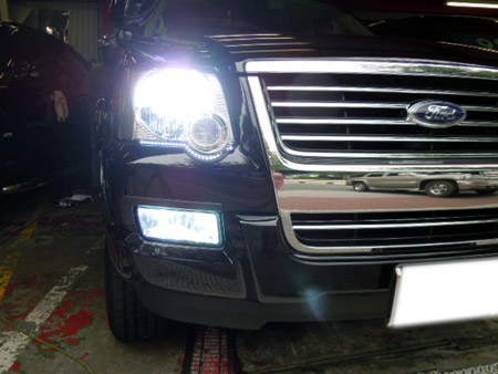 フォード エクスプローラー カスタム HID LED クローム カスタムパーツ ラグジュアリー 持込パーツ アメ車 専門店 大阪 ガレージアクト