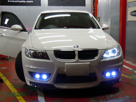 BMW ５シリーズ カスタム パーツ HID LED イカリング 修理 点検 車検 輸入車 アメ車 国産車 専門店 大阪 ガレージアクト