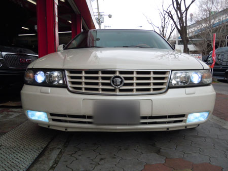 キャデラック セビル ＳＴＳ カスタム ＨＩＤ ＬＥＤ 社外ＨＩＤ パーツ カスタムパーツ 販売 取付 車検 専門店 アメ車 大阪 ガレージアクト