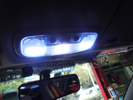 フォード フィエスタ 中古車 販売 アメ車 専門店 大阪 ガレージアクト HID LED