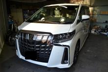新車　トヨタ　アルファード　納車です。