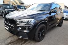 ＢＭＷ　Ｘ5　Ｘドライブ35ｄ　Ｍスポーツ　ブラックアウト仕様の入庫です。