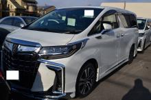 新車　トヨタ　アルファード　納車です。
