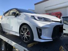 新車 トヨタ アクア納車致しました。