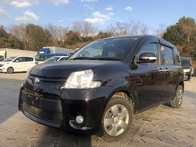 Toyota sienta 2014