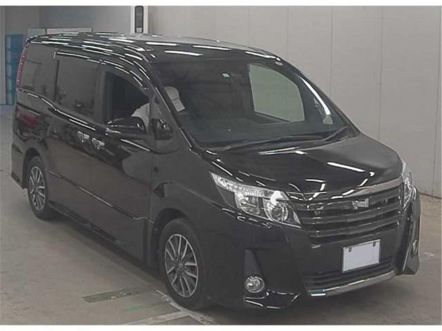 Toyota noah 2017 комплектации