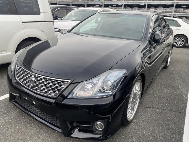 Toyota crown 2011