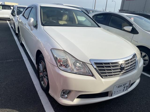 Toyota crown 2011