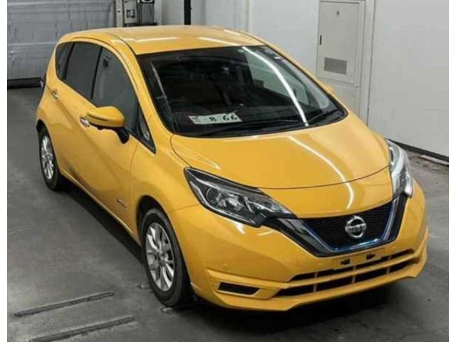 nissan note yellow